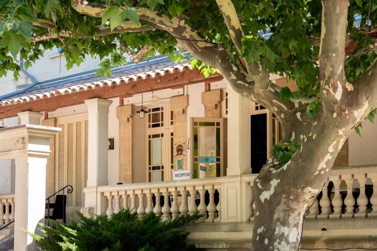 Soko Hotels-Pont Du Gard Remoulins Exterior photo
